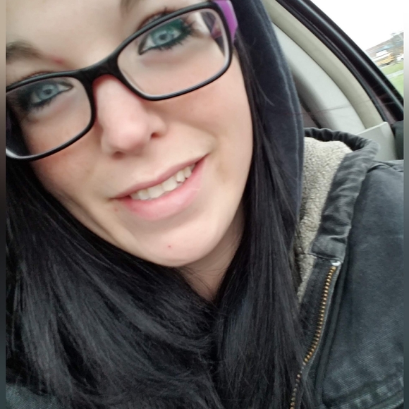 Meet your Posher, Jacqulyn - Picture 1 of 1